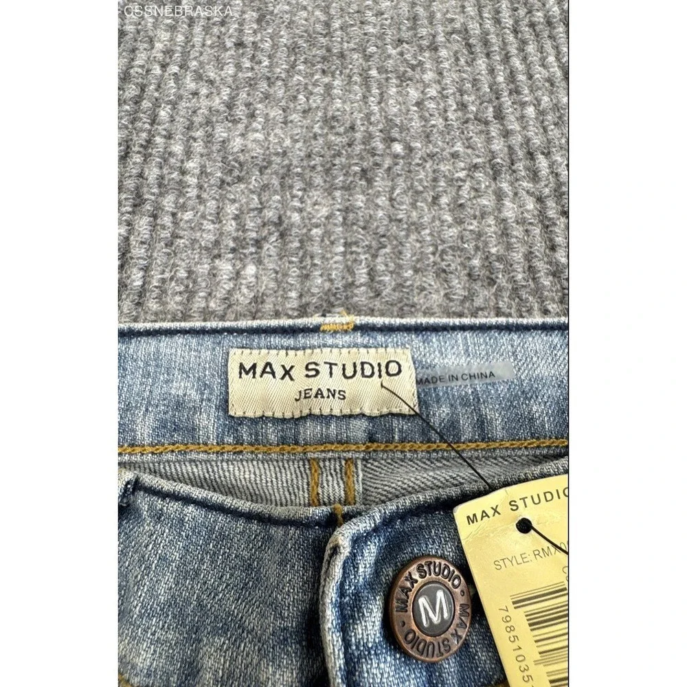 Max Studio Women's Light Wash Flare Jeans Vintage Y2K NWT Patch Pockets Sz 8